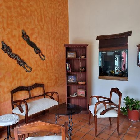 Hostal Las Rosas Салта Екстериор снимка