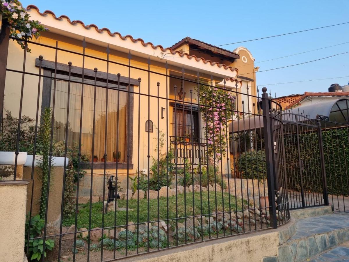 Hostal Las Rosas Салта Екстериор снимка