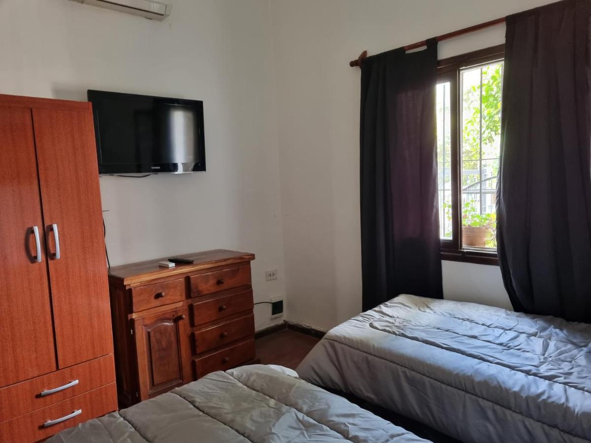Hostal Las Rosas Салта Екстериор снимка