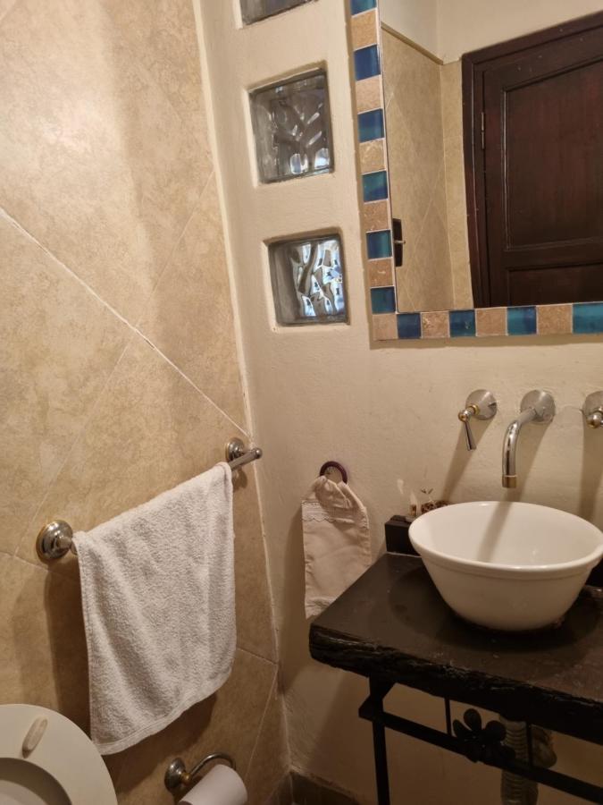Hostal Las Rosas Салта Екстериор снимка